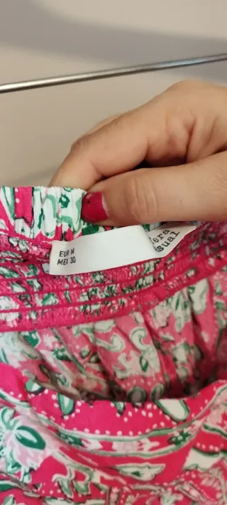 Pantalón ancho tipo pareo estampado