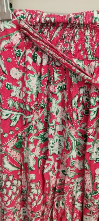 Pantalón ancho tipo pareo estampado