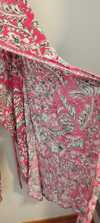 Pantalón ancho tipo pareo estampado