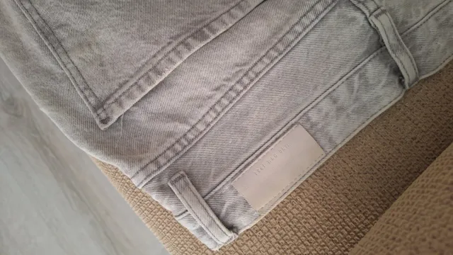 Jeans Mango Gris Talla 36 en perfecto estado