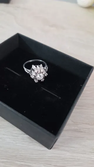 Anillo Oro Blanco 18k Rosetón Diamantes