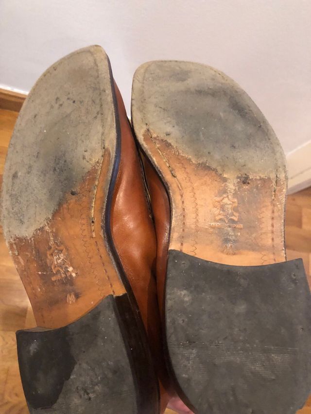 Zapatos de cuero marrones talla 44