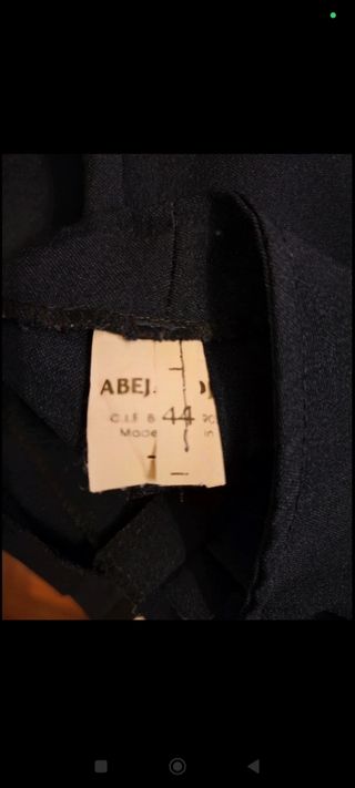 Pantalón azul marino elegante