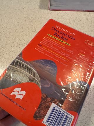 MacMillan Diccionario Pocket Espaol/Ingles Ingl...