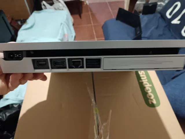 PS4 (PlayStation 4) 500GB Plateada