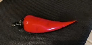 Peperoncino in vetro rosso e verde