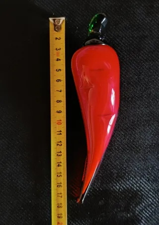 Peperoncino in vetro rosso e verde