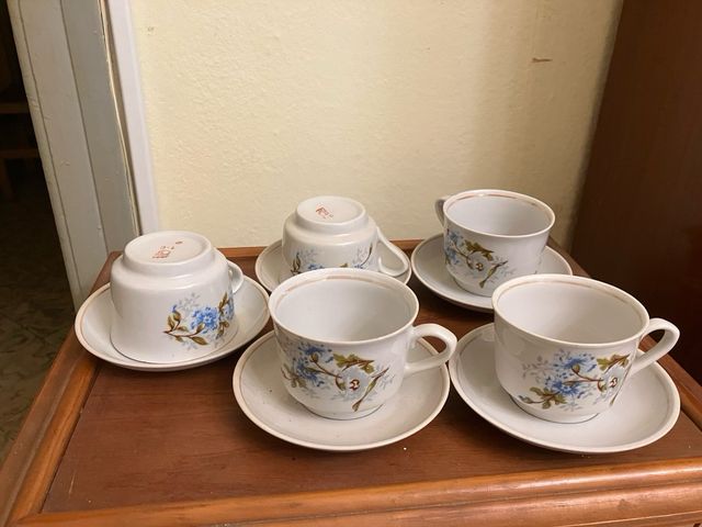 Juego de 5 tazas de porcelana