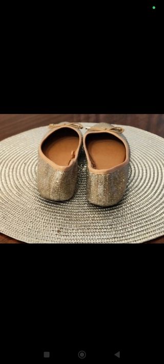 Sin estrenar! Bailarinas doradas con lazo