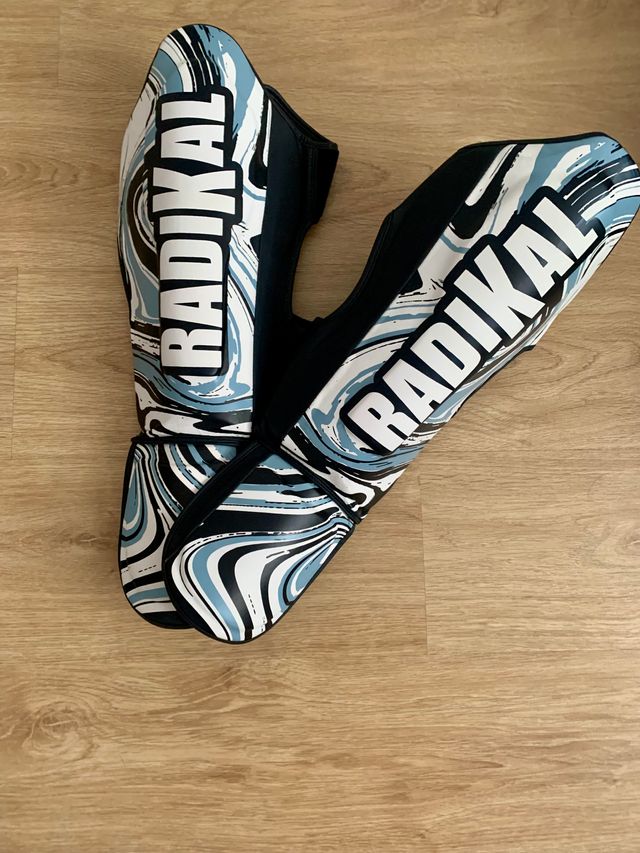 Espinilleras Radikal