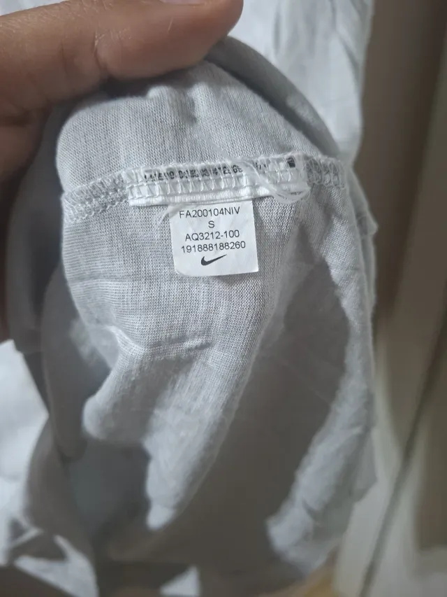 Camiseta Nike Gris mujer