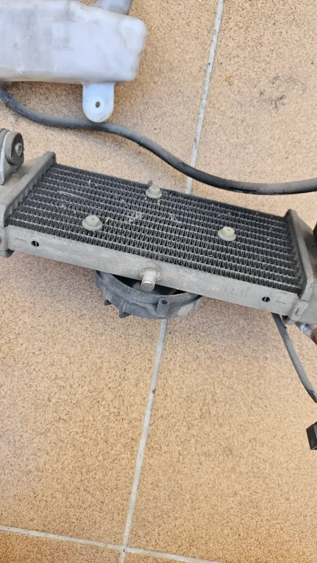 Radiado,electroventilador, basó expansión y tubos