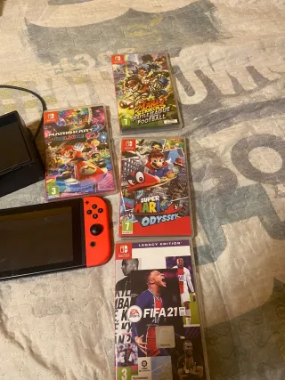 Consola Nintendo Switch + Joy-Con Azul y Rojo