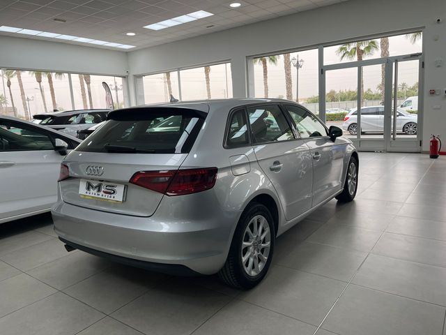 Audi A3 1.6 TDI 105 CV AMBITION 2013