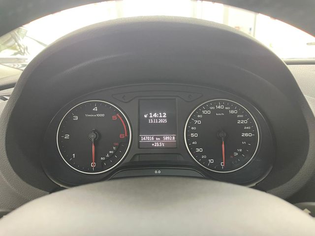 Audi A3 1.6 TDI 105 CV AMBITION 2013