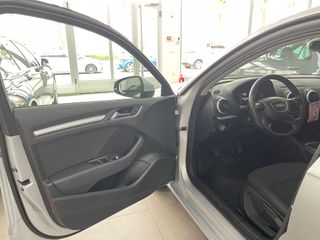 Audi A3 1.6 TDI 105 CV AMBITION 2013