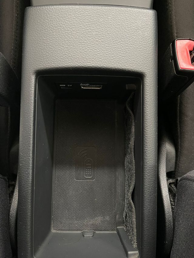 Audi A3 1.6 TDI 105 CV AMBITION 2013