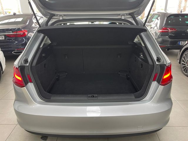 Audi A3 1.6 TDI 105 CV AMBITION 2013