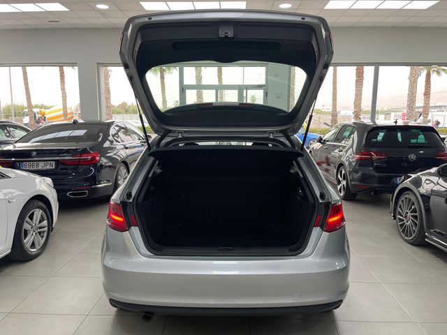 Audi A3 1.6 TDI 105 CV AMBITION 2013