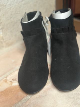 Botines negros niña talla 37