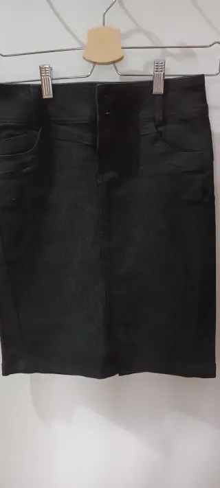 Falda Desigual Negra