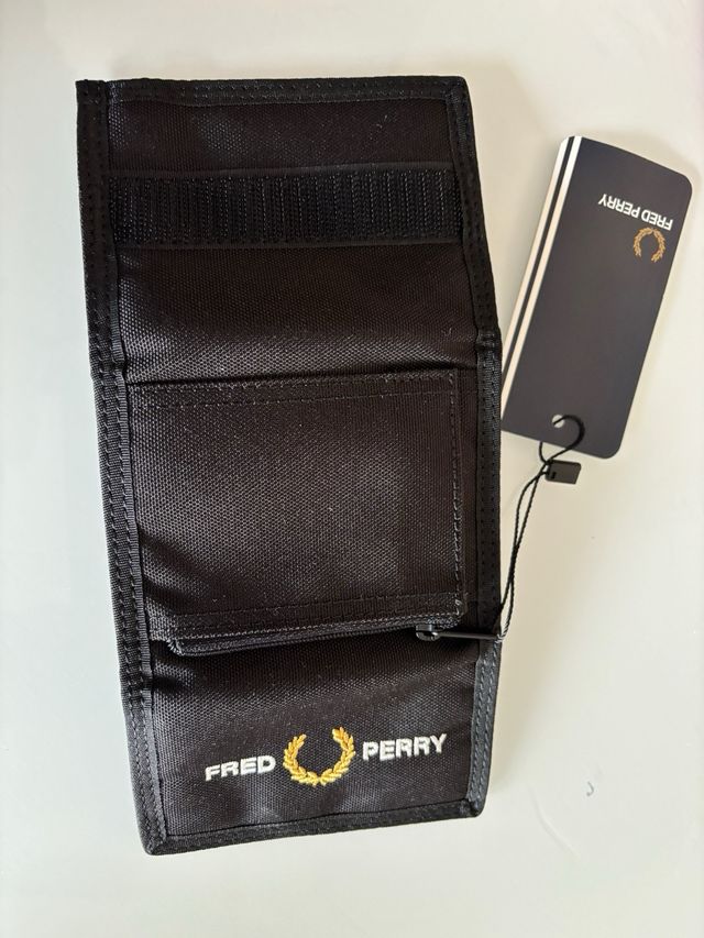 Cartera Fred Perry Negra