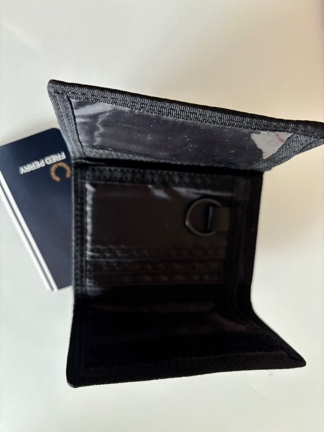 Cartera Fred Perry Negra