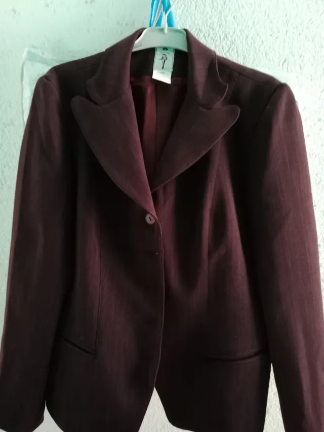 Americana mujer marrón