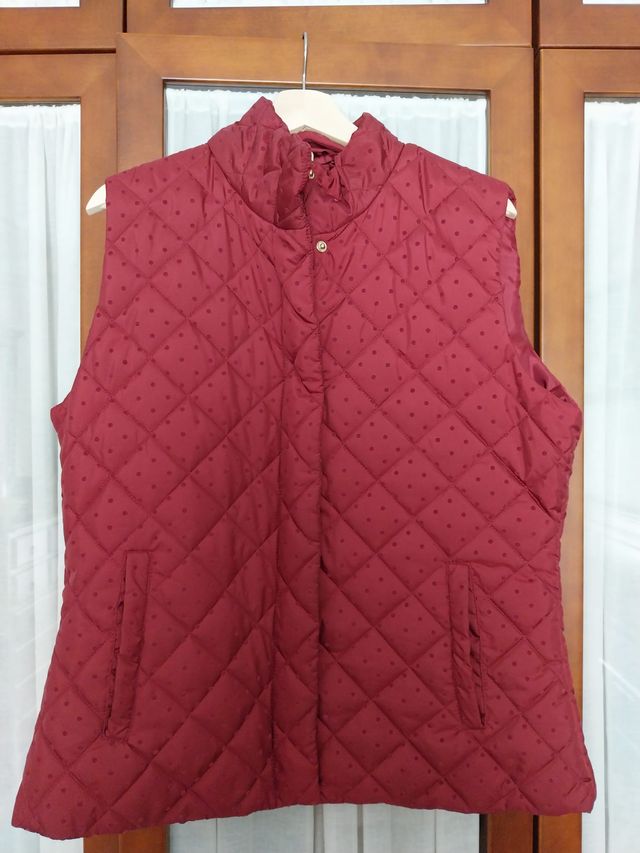 Chaleco Burdeos Acolchado sin mangas