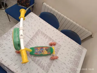 Patinete infantil Mickey Mouse