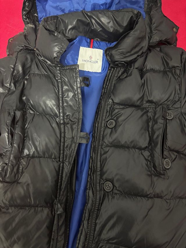 Chaqueta Negra y Azul