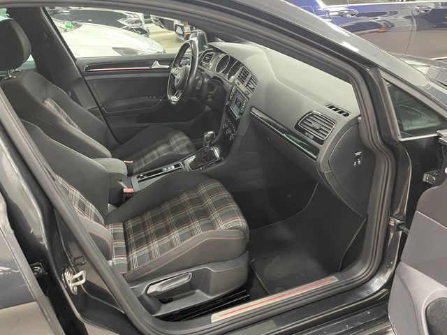 Volkswagen Golf GTI 2.0 TSI 220 CV 2016