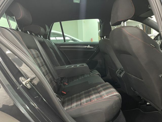 Volkswagen Golf GTI 2.0 TSI 220 CV 2016