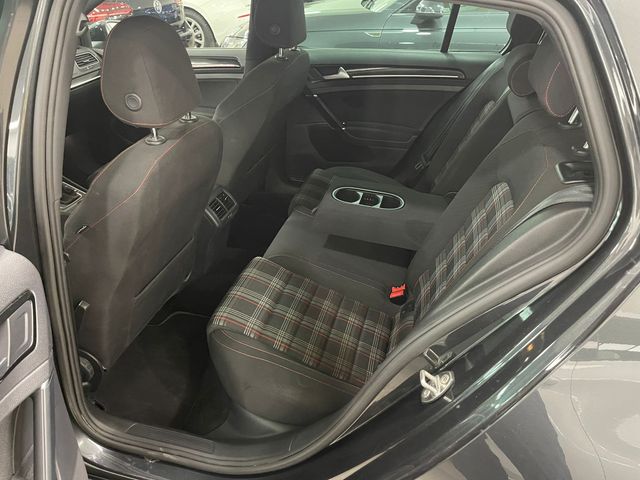 Volkswagen Golf GTI 2.0 TSI 220 CV 2016