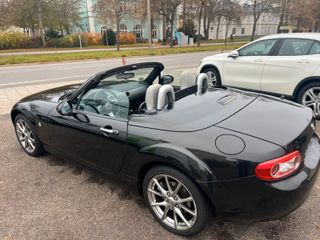 Mazda MX‐5 1.8 Kaminari Roadster Negro con Blanco
