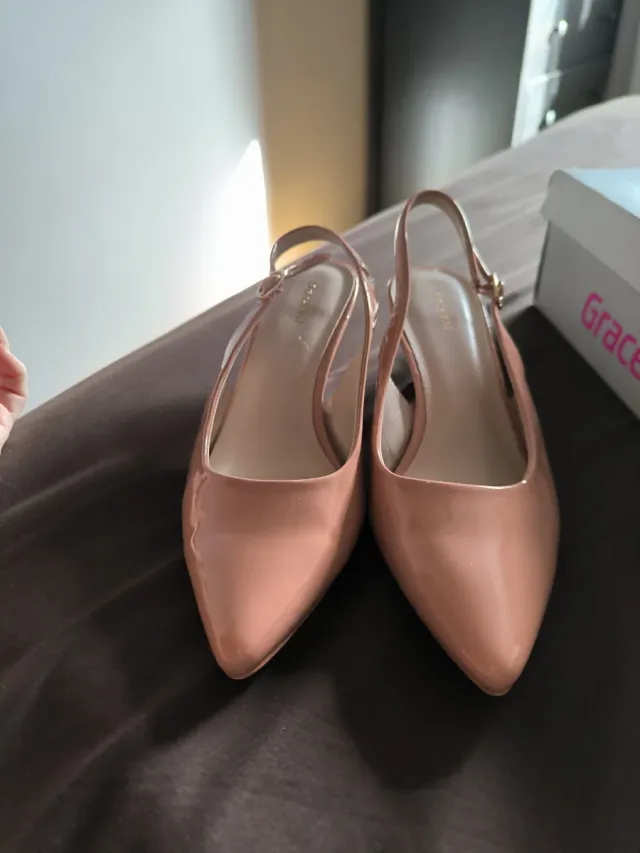 Sandalias Graceland Tacon Bajo Beige/Rosa