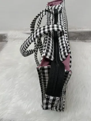 Bolso Tote Cuadros Blanco y Negro