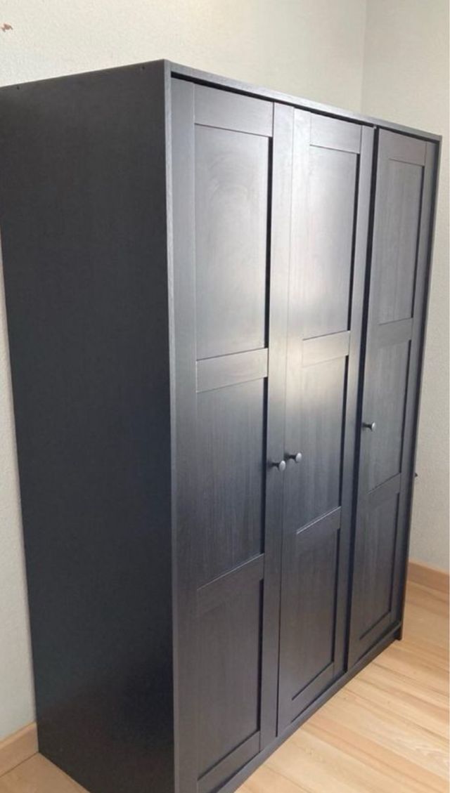 Armario 3 puertas Ikea Rakkestad