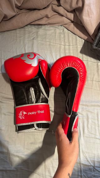 Guantes Muay Thai Leone Rojos