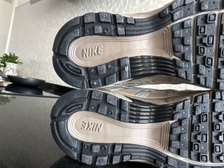 Tenis Nike P6000 Beige/Marrón