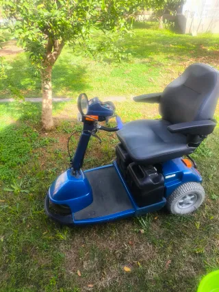 Silla de movilidad reducida Sterling azul