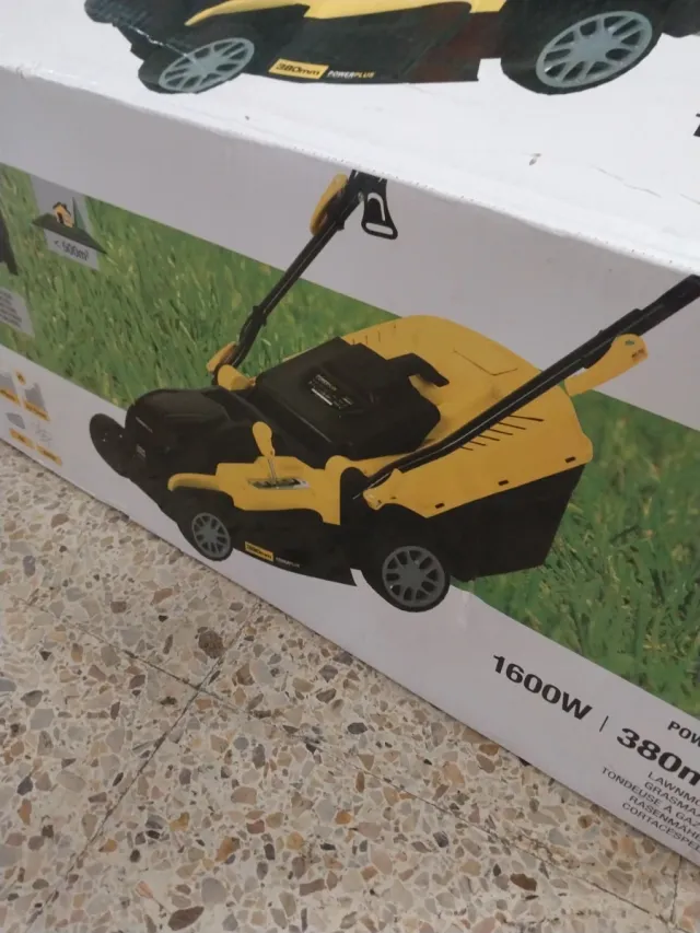 Cortacésped Eléctrico Powerplus 1600W