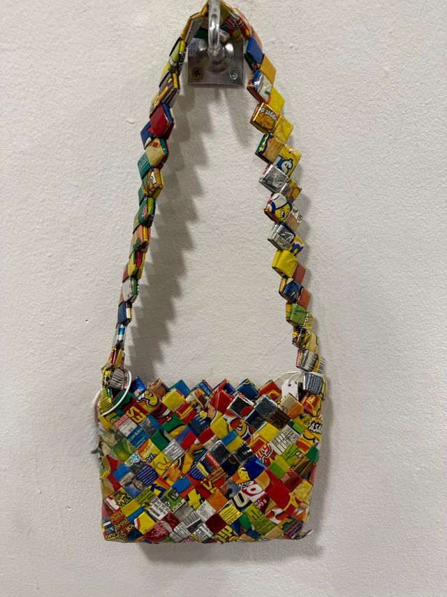Bolso artesanal multicolo