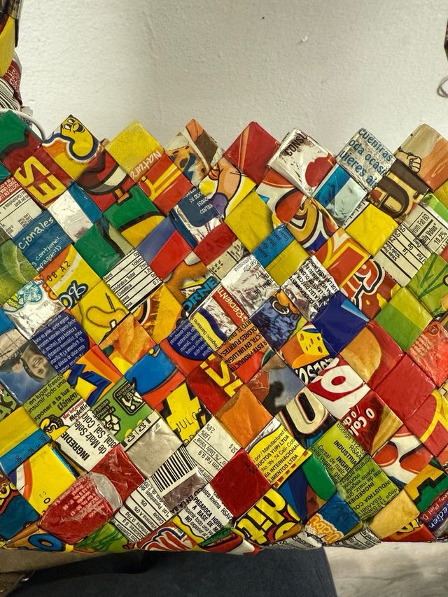 Bolso artesanal multicolo