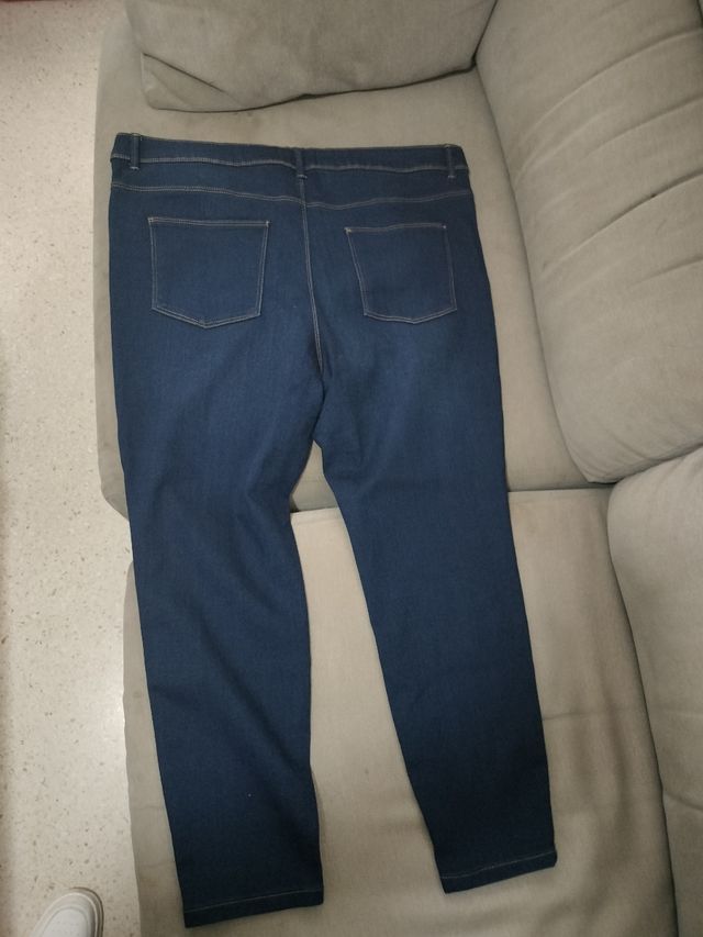 Vaquero azul oscuro talla 48