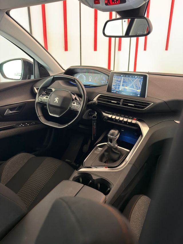 Peugeot 5008 DIESEL 1.5HDI 130CV 7 plazas 2018