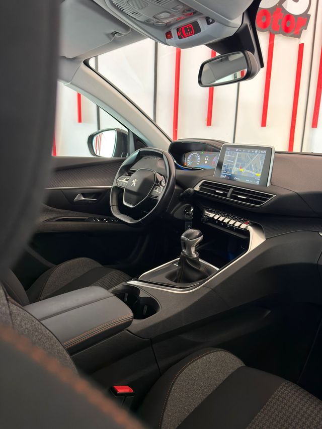 Peugeot 5008 DIESEL 1.5HDI 130CV 7 plazas 2018