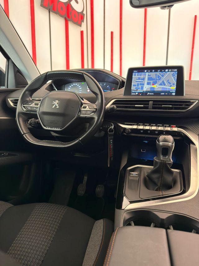 Peugeot 5008 DIESEL 1.5HDI 130CV 7 plazas 2018