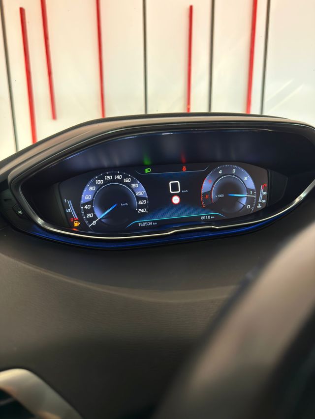 Peugeot 5008 DIESEL 1.5HDI 130CV 7 plazas 2018