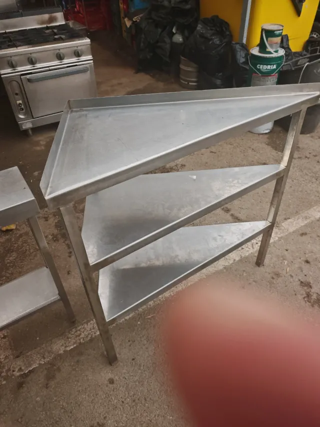 Scaffale in acciaio inossidabile